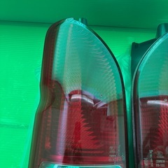 200系ハイエース テールレンズの画像