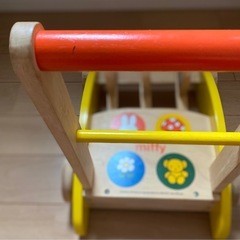 木製　ミッフィー　手押し車の画像
