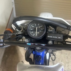 SUZUKI dr250s sj44aオフロードバイクの画像