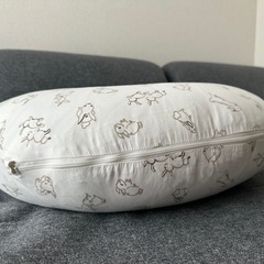 IKEA 授乳クッションの画像