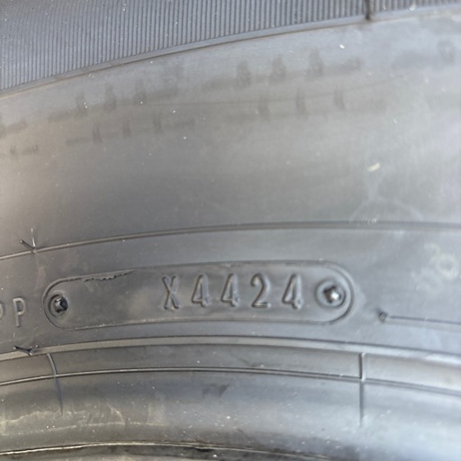 中古サマータイヤ　新車外し　ほぼ新品！265/65R18 114V ランクルやjeepに！　ダンロップAT23