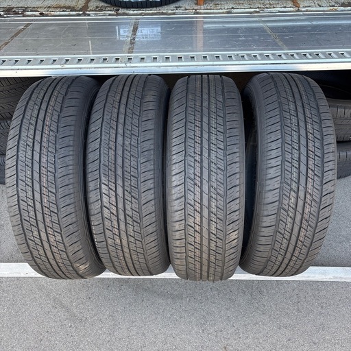中古サマータイヤ 新車外し ほぼ新品!265/65R18 114V ランクルやjeep 中古サマータイヤ 新車外し ほぼ新品!265/65R18 114V ランクルやjeep