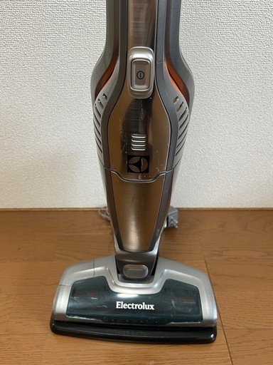エレクトロラックス エルゴラピード リチウム 2in1 掃除機