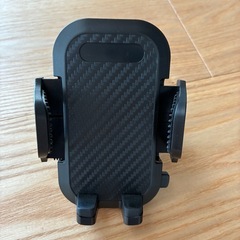 【最終値下げ】車用スマートフォンホルダーの画像