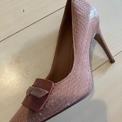 REISS 英国ブランド パンプスの画像