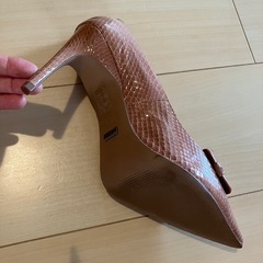 REISS 英国ブランド パンプスの画像