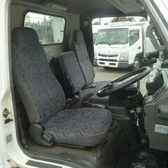 H.16(2004)年 いすゞ エルフ 3.15t積載車 フラトップ ホワイト キョクトウフラトップ　ETC　左電動格納ミラー　ラジコン　ウィンチ　床フック８　エアコン　パワステ　集中ドアロック　ABS　エアバック１　クラッチフリー　車検8年1月　17355の画像