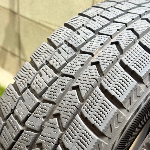 185/60R15 84Q 交換工賃込み　ダンロップ　スタッドレスタイヤ　4本
