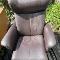 【お譲りします】ニトリ パーソナルチェア リクライニング機能付き ダークブラウンの画像