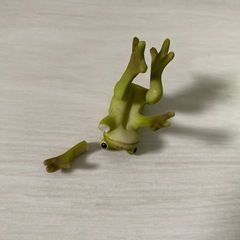 カエルの置物？たちセットの画像
