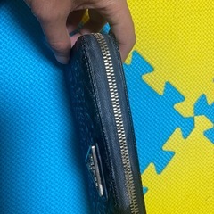 guess 長財布の画像