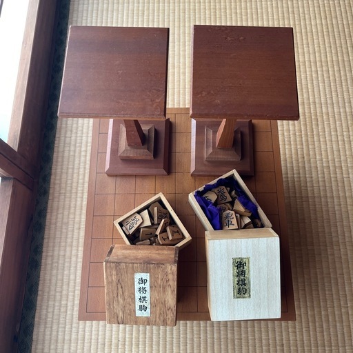 将棋盤セット　脚付き　へそ付き　駒台　将棋駒二箱　板厚14.5㎝