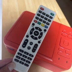 プロジェクター　リモコン付きの画像