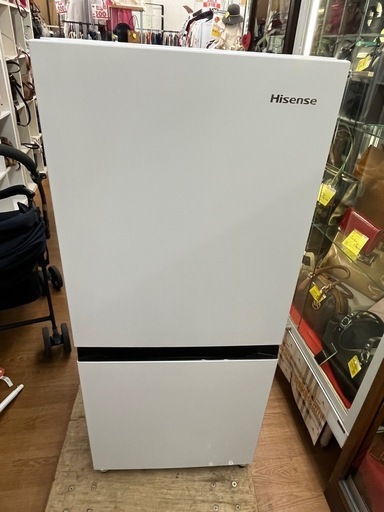 ☆ドリーム荒牧店☆ジモティー割引有☆【クリーニング済】　ハイセンス/2ドア冷蔵庫/HR-D13E2W/135L/2023