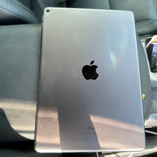急募　iPad Air3 64GB