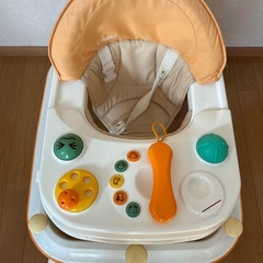 赤ちゃん　歩行器の画像