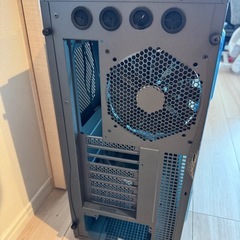 In Win GRone PCケース の画像