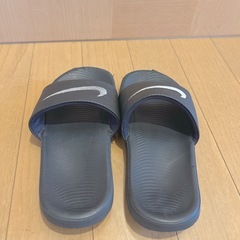 NIKEキッズサンダル（おそらく18〜19cmかな）の画像