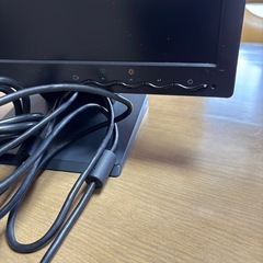 モニター　lenovoレノボの画像