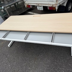 定価9万　平机　内田　幅180cm デスク 引き出し付き　在庫ありの画像