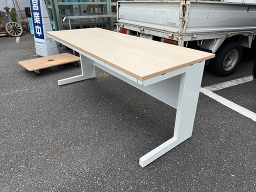 定価9万　平机　内田　幅180cm デスク 引き出し付き　在庫あり