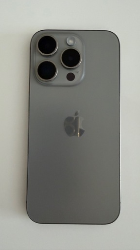 【美品】iPhone 15 Pro 256GB SIMフリー ナチュラルチタニウム