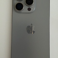 【美品】iPhone 15 Pro 256GB SIMフリー ナチュラルチタニウムの画像