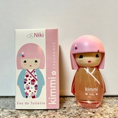 珍しい！香水！着物！コケシ！の画像