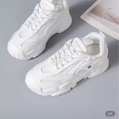 厚底スニーカー🤍の画像