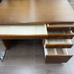 【直接引き取り限定】カリモク 書斎机 061683の画像
