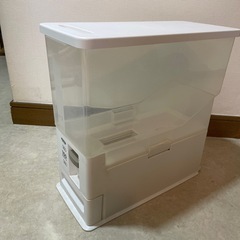 米びつ10キロ
の画像