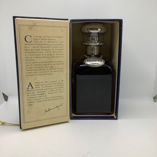 ヘネシー　コニャックのご紹介です