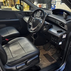 フリード　ハイブリッド　車検有り　8万km代　バックカメラの画像