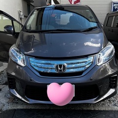 フリード　ハイブリッド　車検有り　8万km代　バックカメラの画像