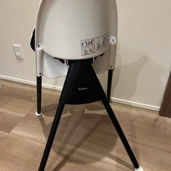 『ベビービョルン』ホワイト ベビーチェア 安全ベルト付きの画像