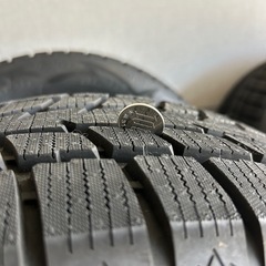 ヴォクシー90系　スタッドレスタイヤ（205/60R16）の画像