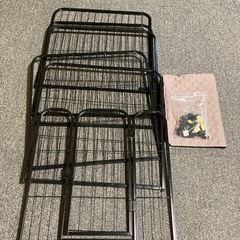中古品　組み立て説明書なし　傷あり　ペットサークル 犬 フェンス 屋内外兼用 犬用 シンプル サークルケージ ゲージ ドア付き 置くだけ 柵 自立 ケージ セットドア付  6枚  簡単組み立て  ブラック (ブラック,6枚120*60*60cm)の画像