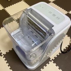 製氷機2.5ℓ 8千円 の画像