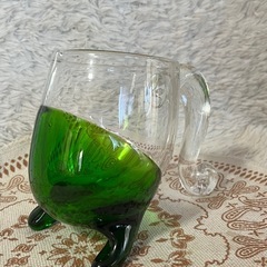 琉球ガラスのコップの画像