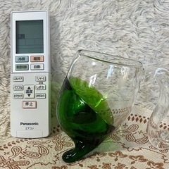 琉球ガラスのコップの画像