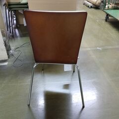 アールエフヤマカワ プライウッドチェア ダーク パッド付 1脚 ブラウン RFC-FPDBBK 家具 椅子 オフィス 管理番号TN214AFの画像