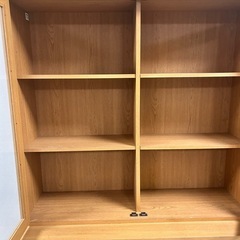 木製キャビネット　幅1.2m、高1.8m、
奥行45cmの画像