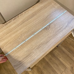 パソコンデスクの画像