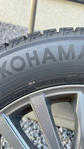 【4本セット】17インチスタッドレス ホイール付き 225 60R17 2023年製