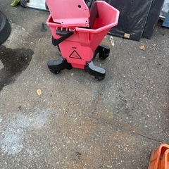 モップ絞り機？の画像