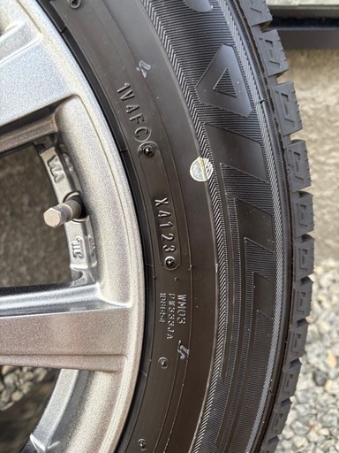 【美品】スタッドレスタイヤ4本セット　DUNLOP ウィンターマックス03