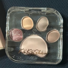 kakashow 猫爪アイシャドウ 新品未使用の画像