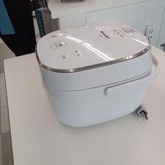 ★リユースのサカイ千葉中央店★ SHARP 炊飯器 3合炊き 19年製 動作確認／クリーニング済み TC4659の画像