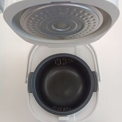★リユースのサカイ千葉中央店★ SHARP 炊飯器 3合炊き 19年製 動作確認／クリーニング済み TC4659の画像