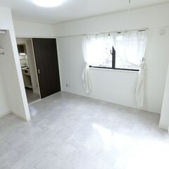 池下駅まで徒歩３分　角部屋のデザインルーム